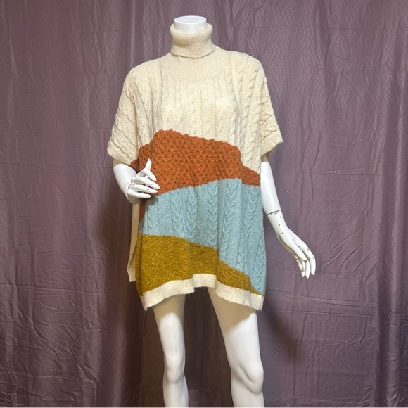 Anama Sweaters - Anamá Turtleneck Colorblock Mixed-Knit Poncho Sweater Ivory Size L